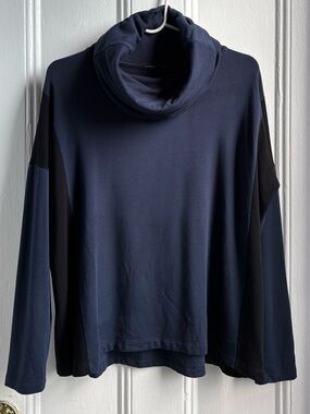 Capote bamboo cowl neck square cut tunic navy and black XS super soft